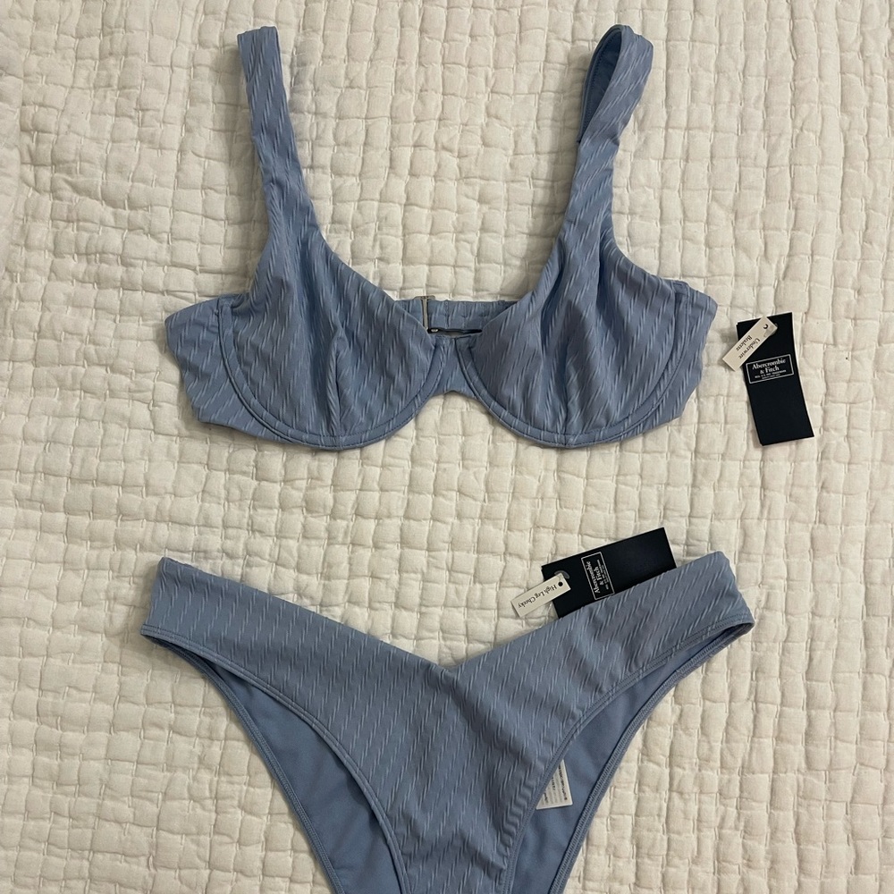 Abercrombie & Fitch Medium Swim NEW